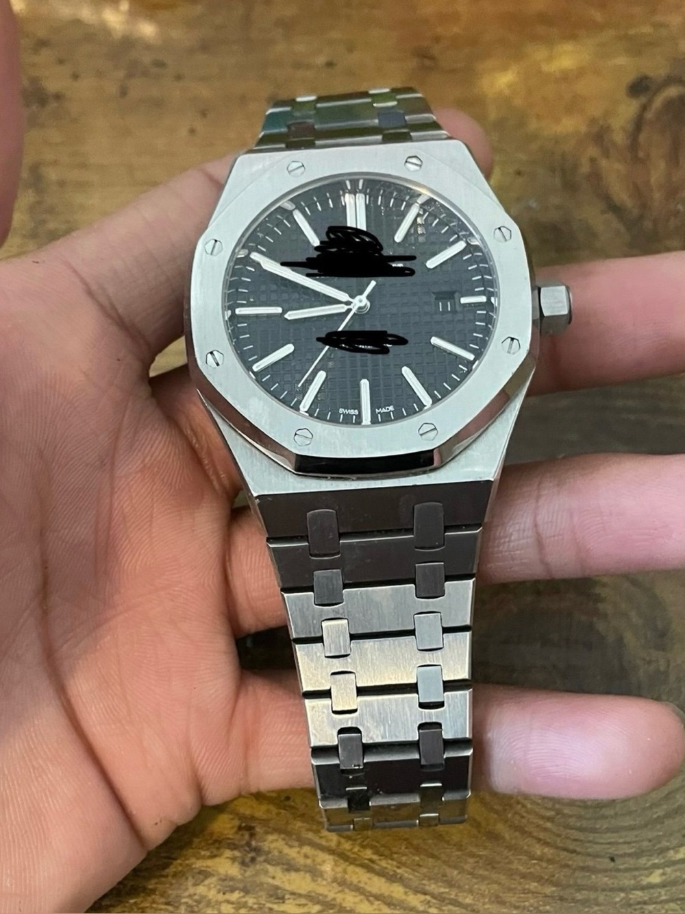 Men’s Watch - Picture 2 of 5